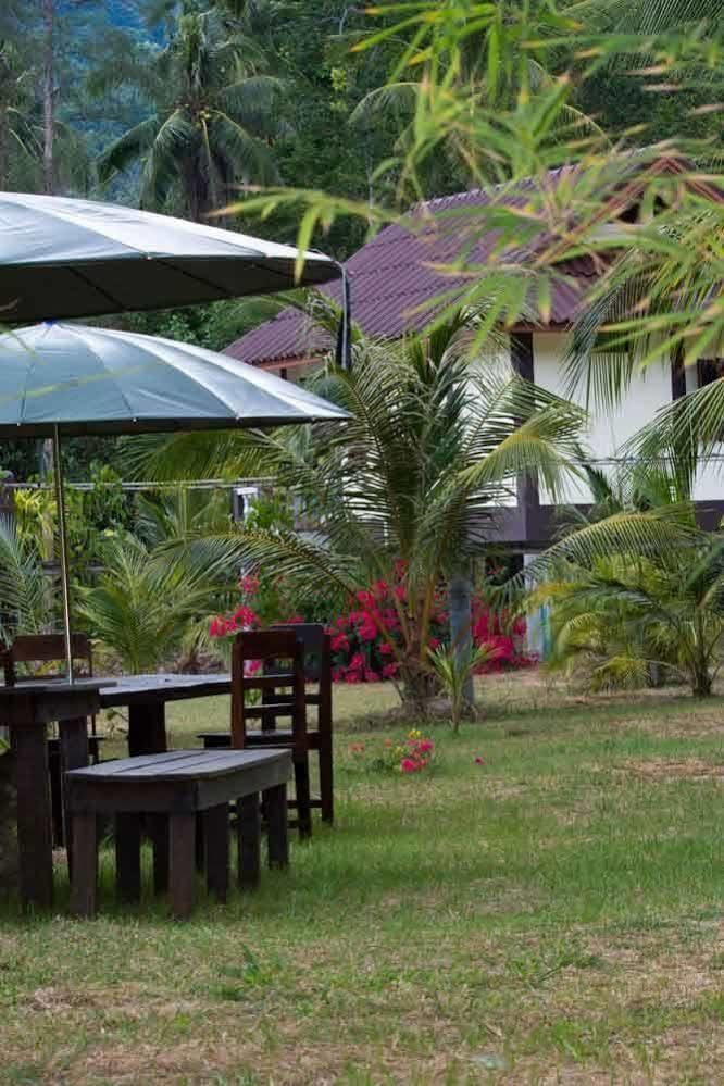 Hin Bhai Resort Chaloklum Exteriör bild